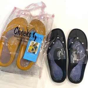 NEW never worn,size 10Bling Cheeks health sandals!